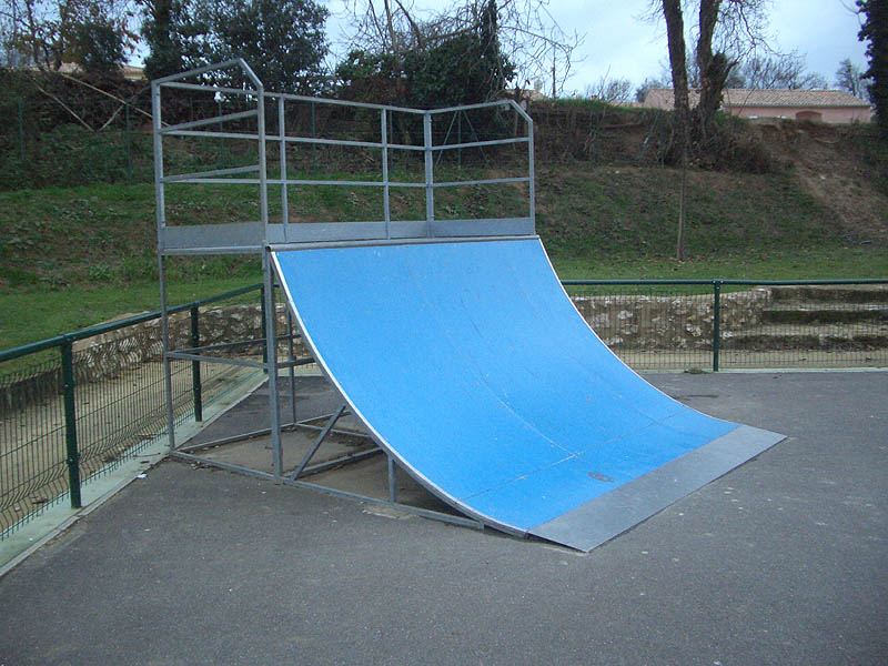 Maison des Assos Montagnac Skate Spot
