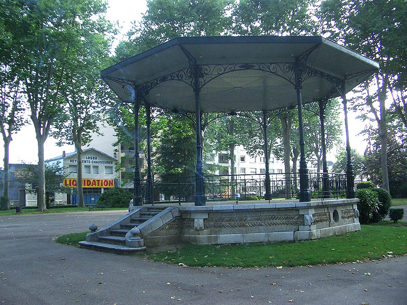 Le Kiosque Oloron Sainte Marie Skate Spot