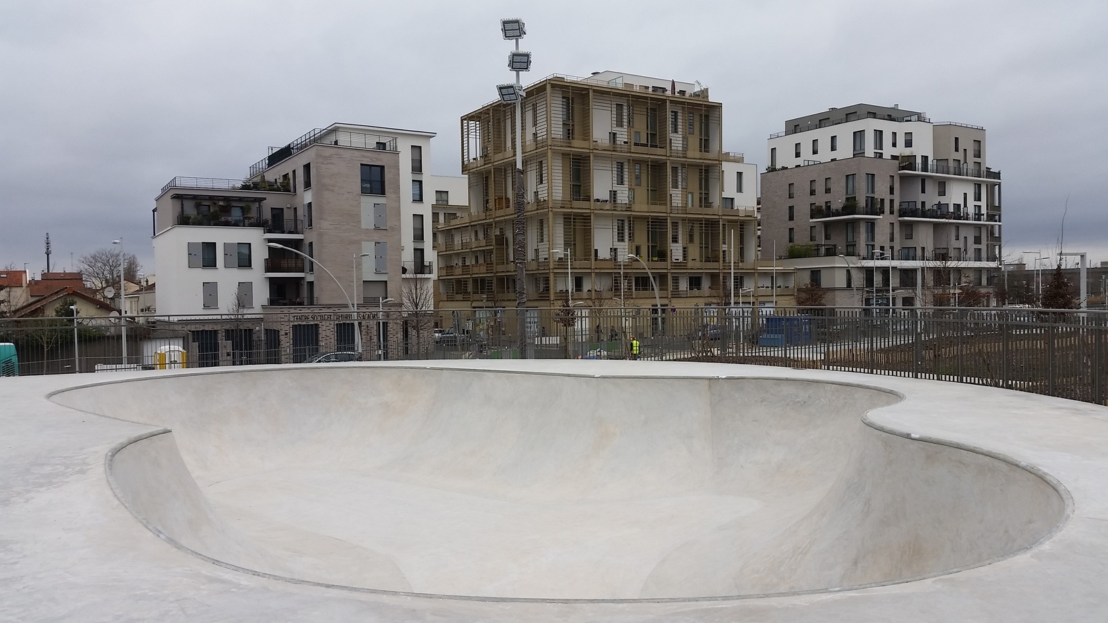 Hoche Nanterre Skate Spot
