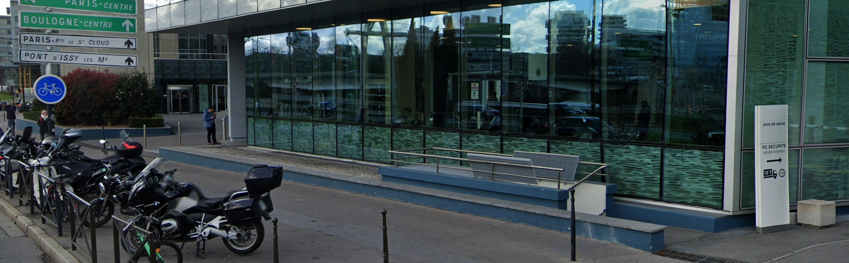 Huawei Tower Boulogne Billancourt Skate Spot