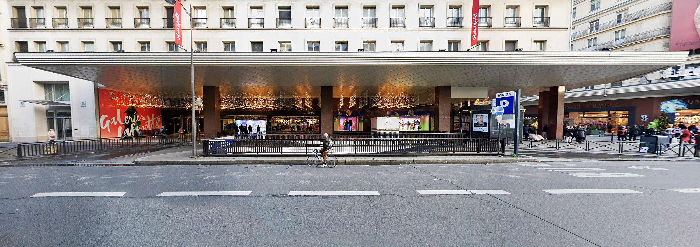 Galeries Lafayette Paris Skate Spot