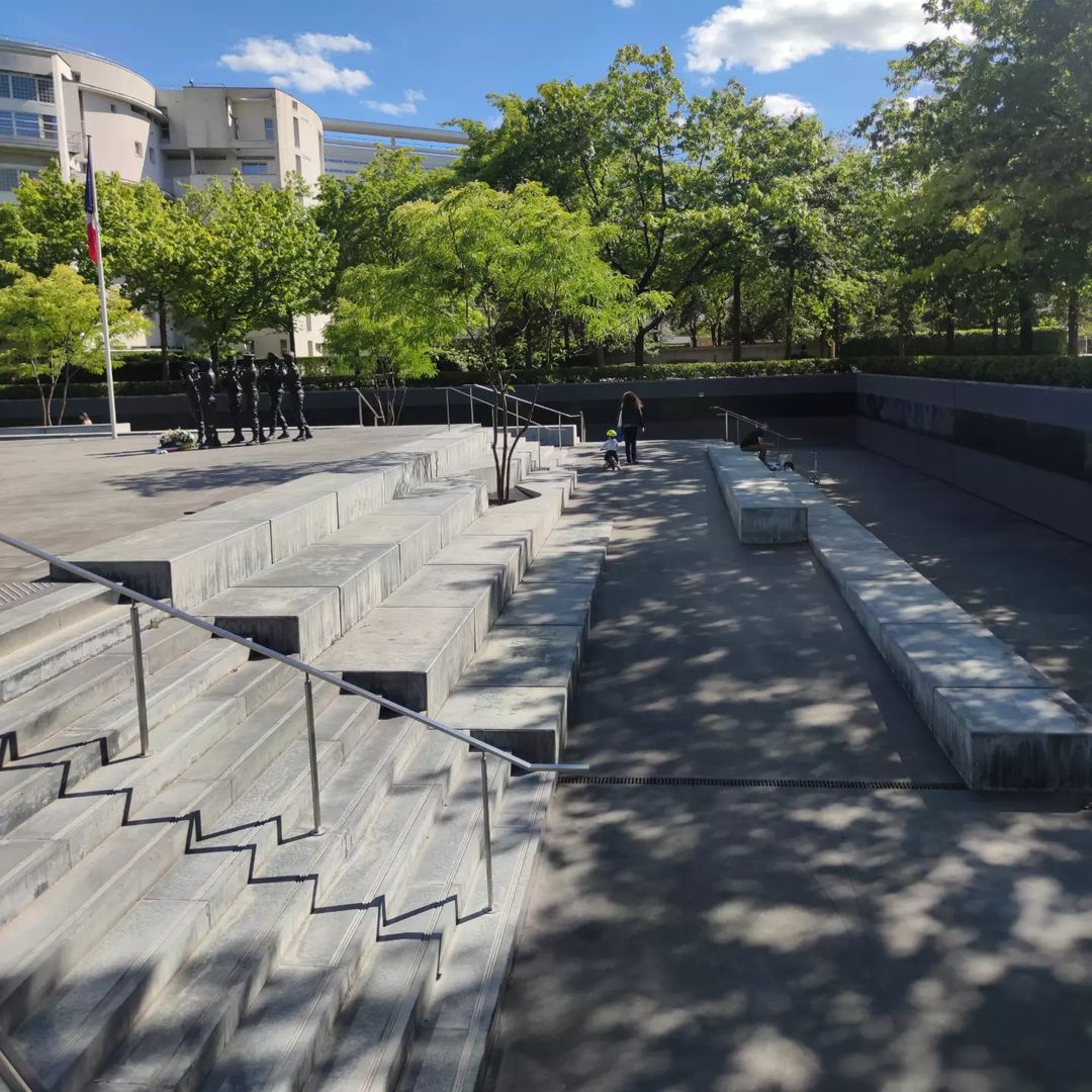Jardin Eugénie Djendi Paris Skate Spot