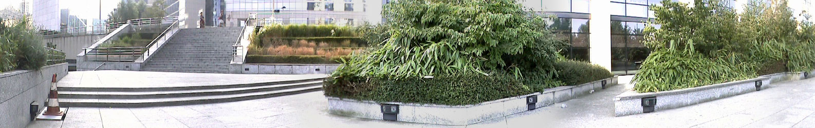 Hôtel Renaissance Puteaux Skate Spot