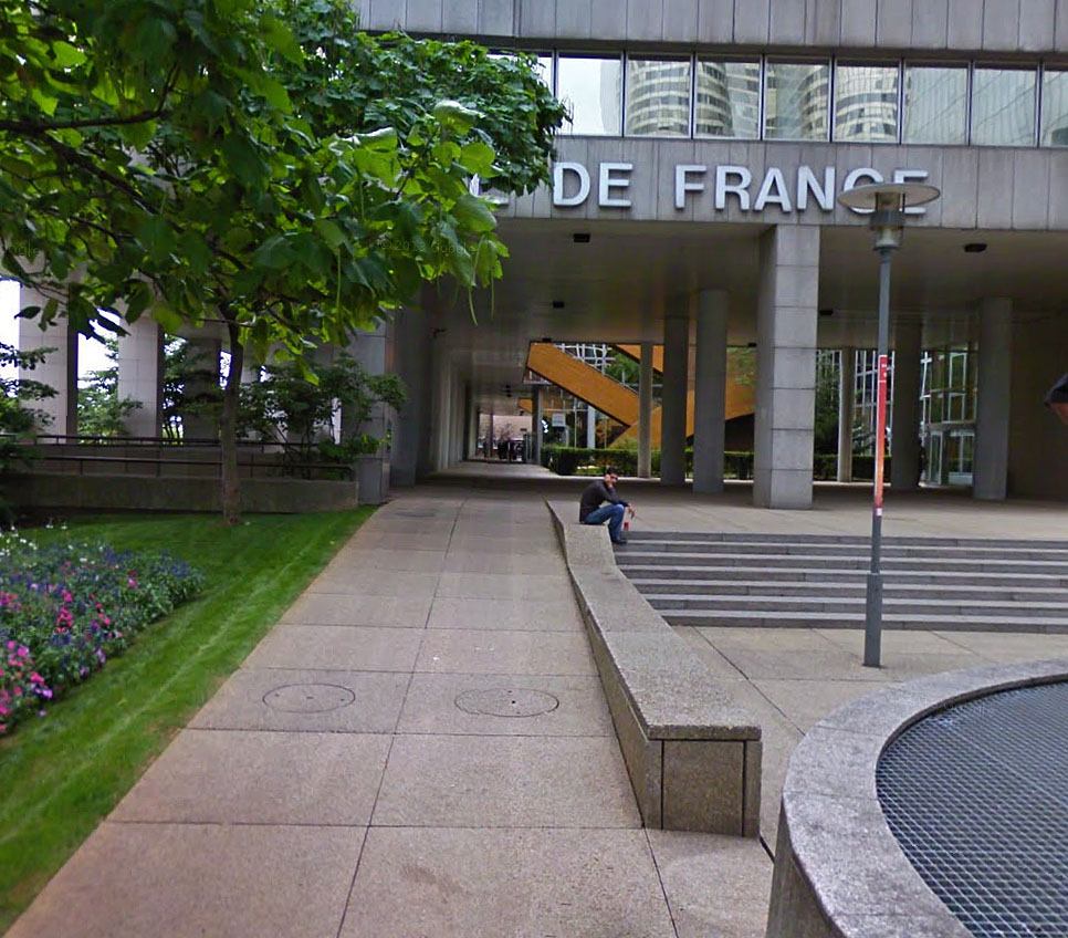 Tour Ile de France Puteaux Skate Spot