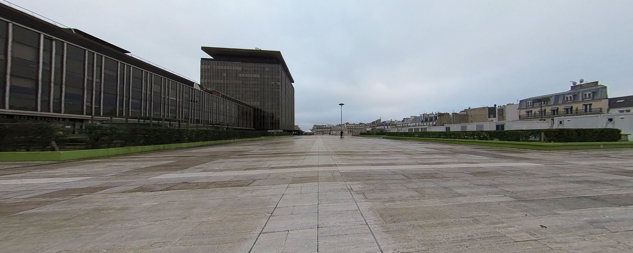 Montparnasse Bienvenue Paris Skate Spot