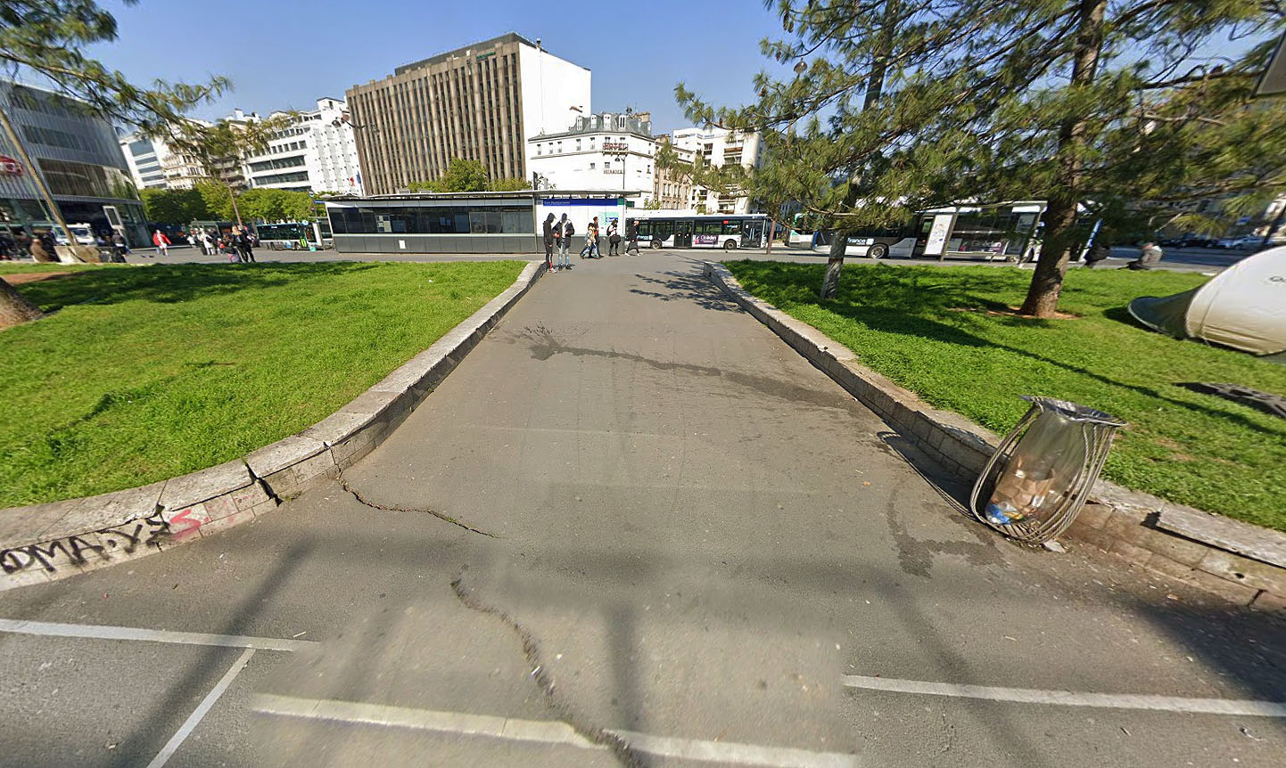 Montparnasse Gare Paris Skate Spot