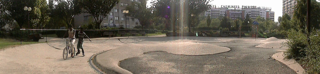 Square Henri Huchard Paris Skate Spot