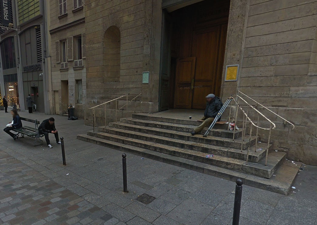Église St Louis d' Antin Paris Skate Spot