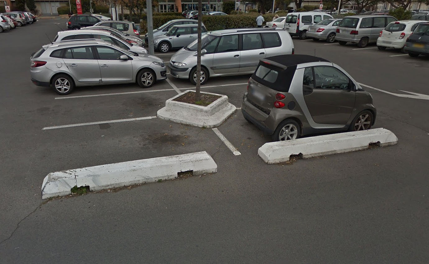 Auchan Pérols Skate Spot