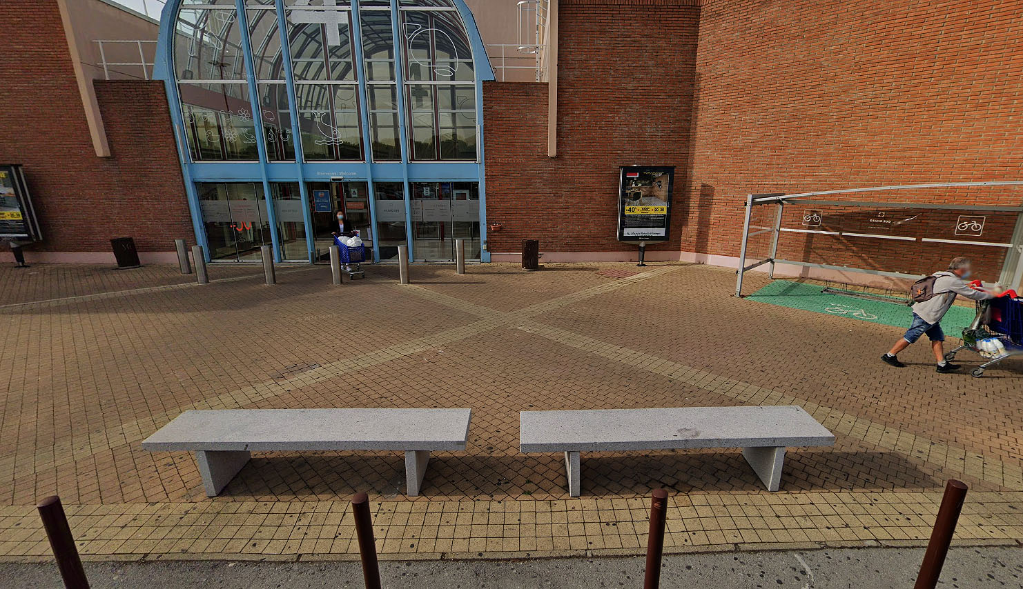 Carrefour Lattes Skate Spot