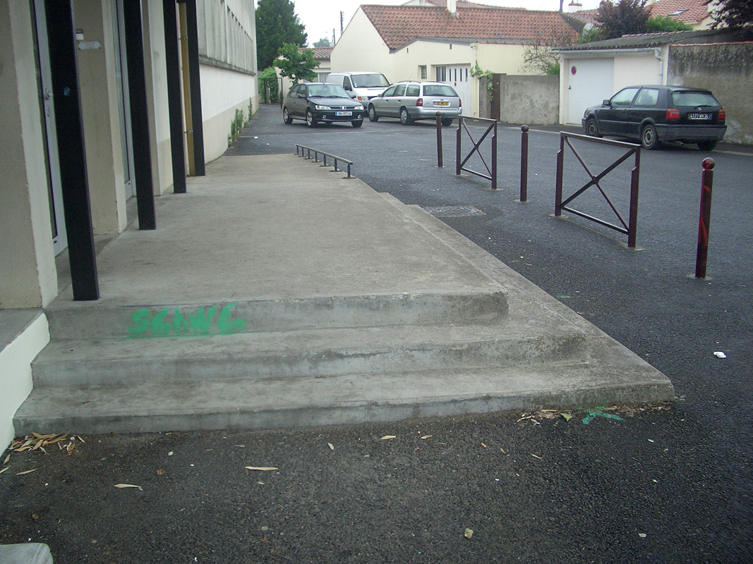 École du Chêne Creux Rezé Skate Spot