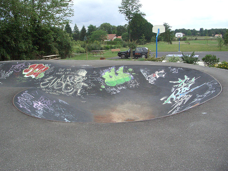 Saint Lon les Mines Saint Lon les Mines Skate Spot