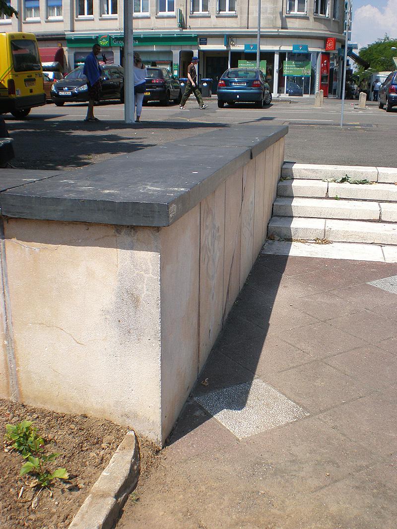 Hôtel de ville Saint Nazaire Skate Spot