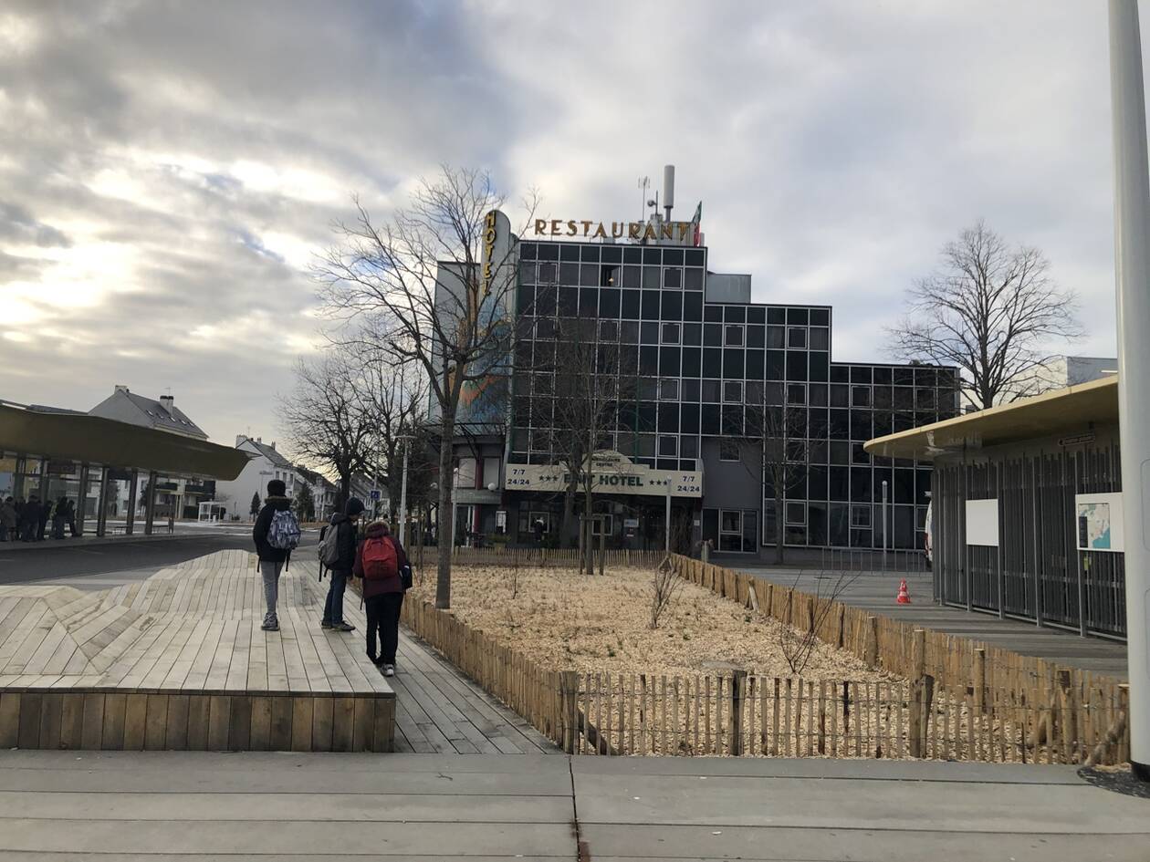 Gare Place Semard Saint Nazaire Skate Spot