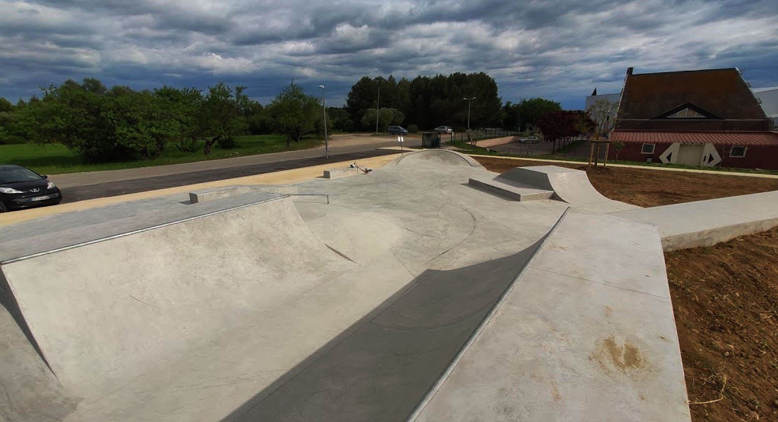 Camp de Liouse Teyran Skate Spot