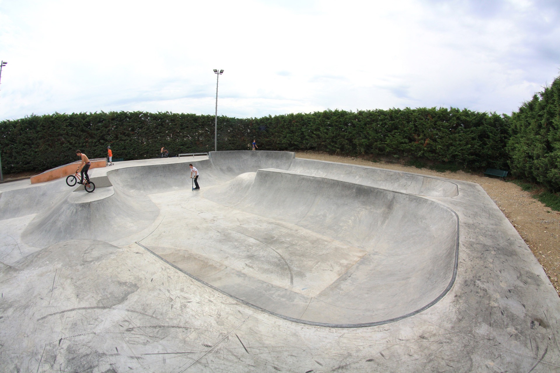 Espace Glisse Bry sur Marne Skate Spot