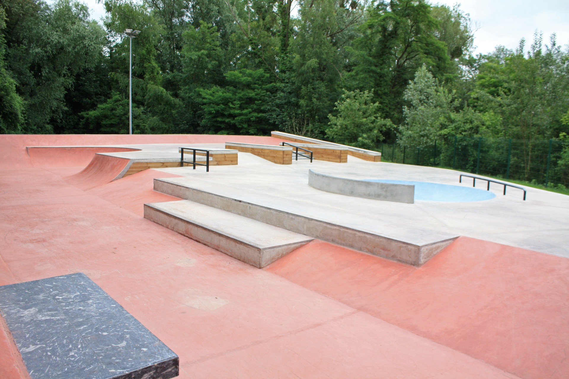 Halle de Skate Ext Villiers sur Orge Skate Spot