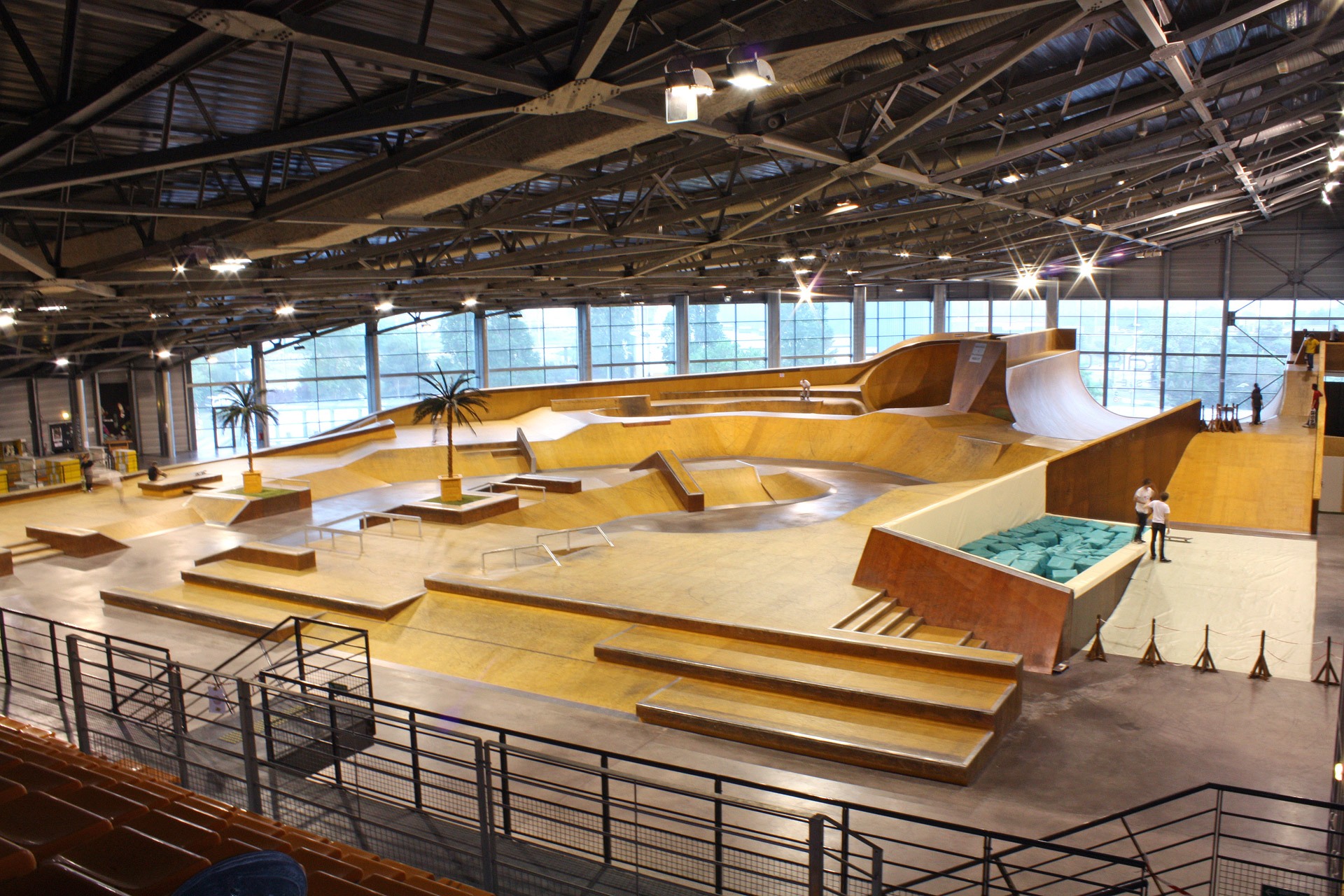 Palais Omnisports Marseille Skate Spot