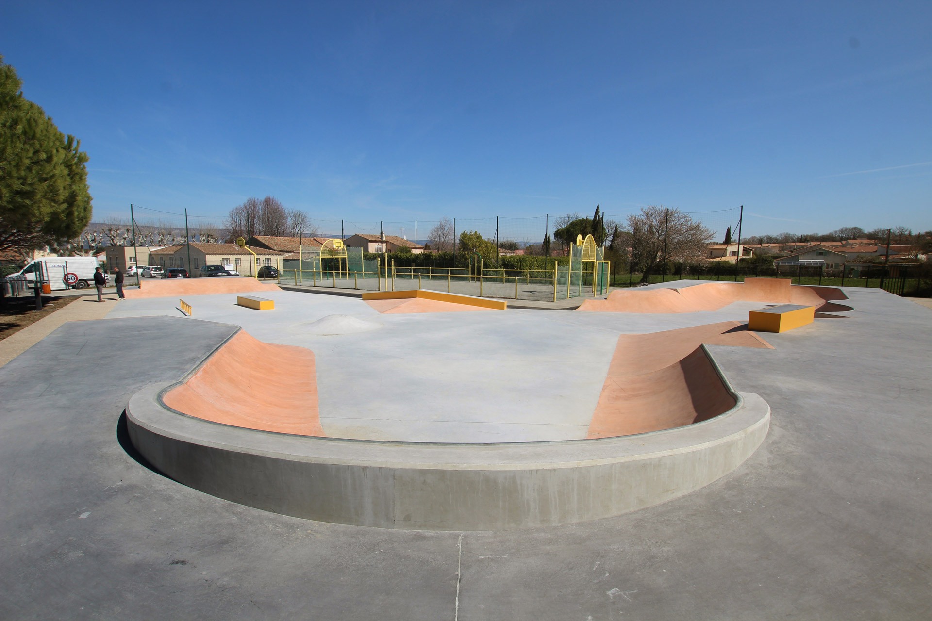 Le Bastidon Alleins Skate Spot