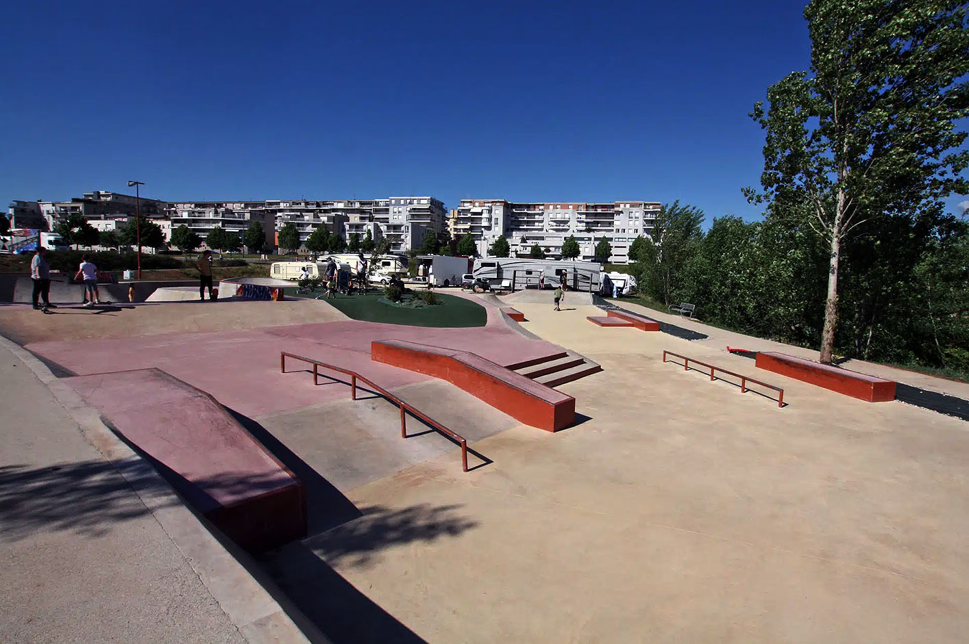 Val de Bourran Rodez Skate Spot