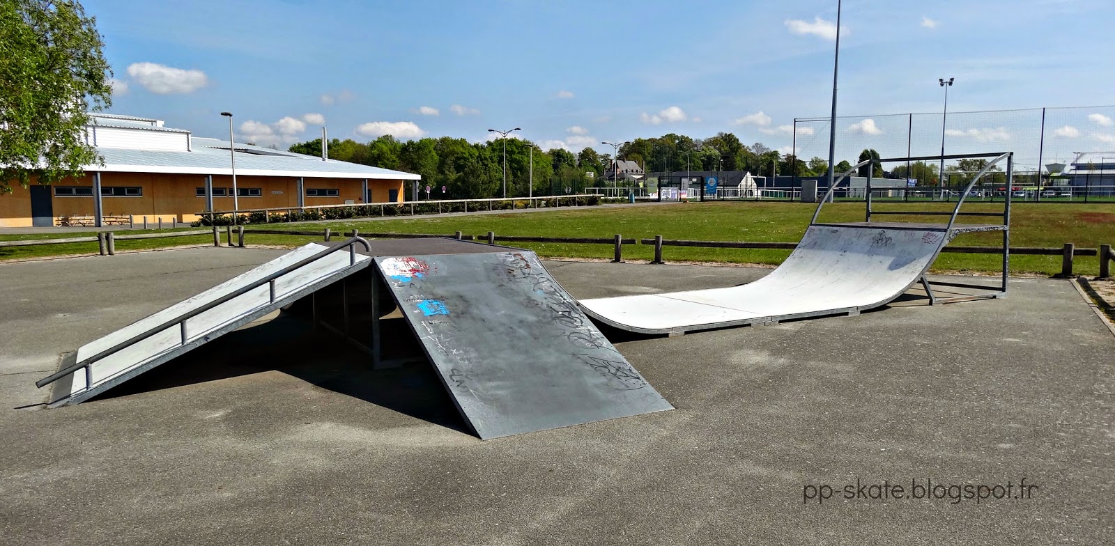 Stade Rabartain Saran Skate Spot