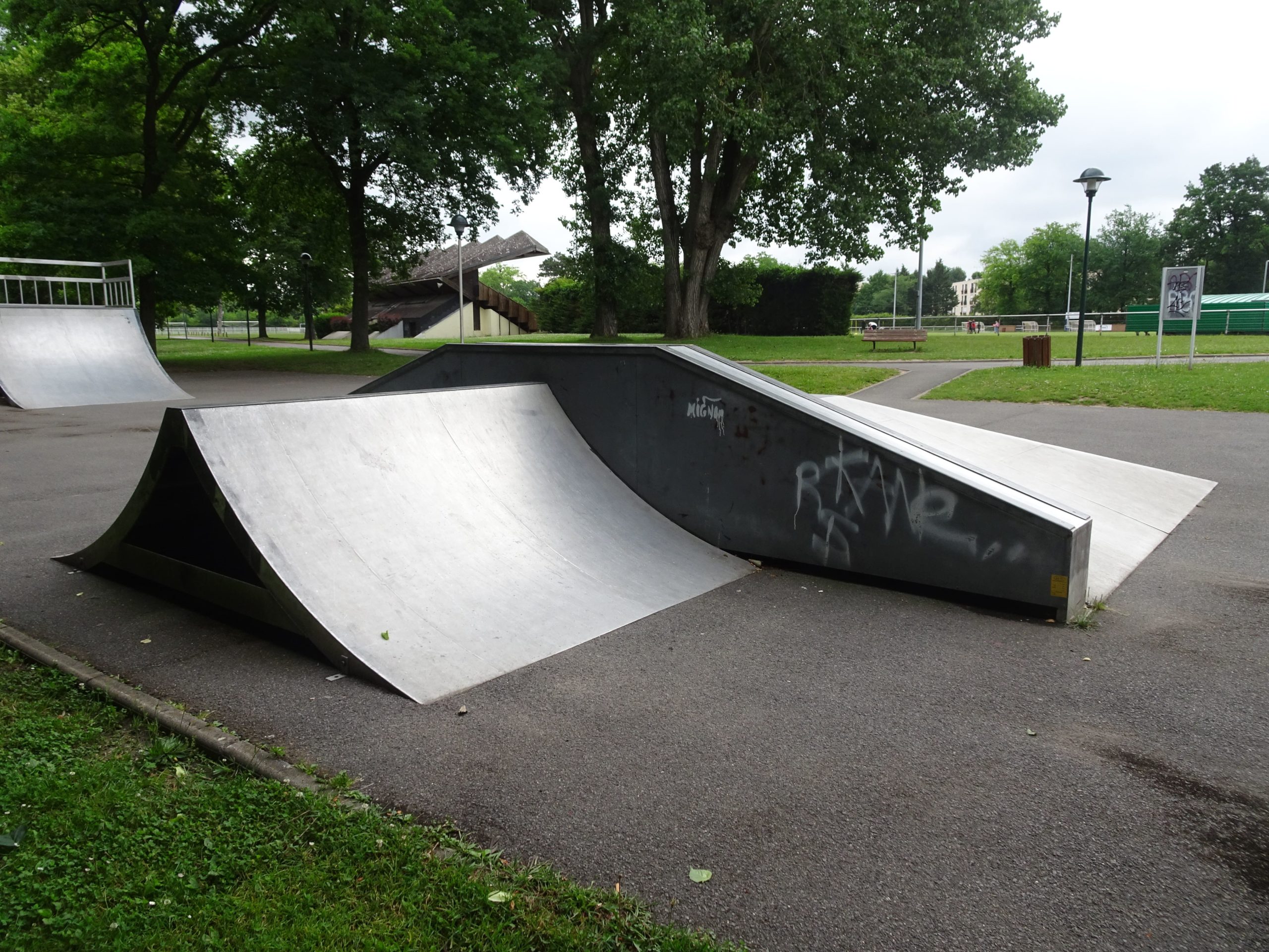 Stade Grante L' Isle Adam Skate Spot
