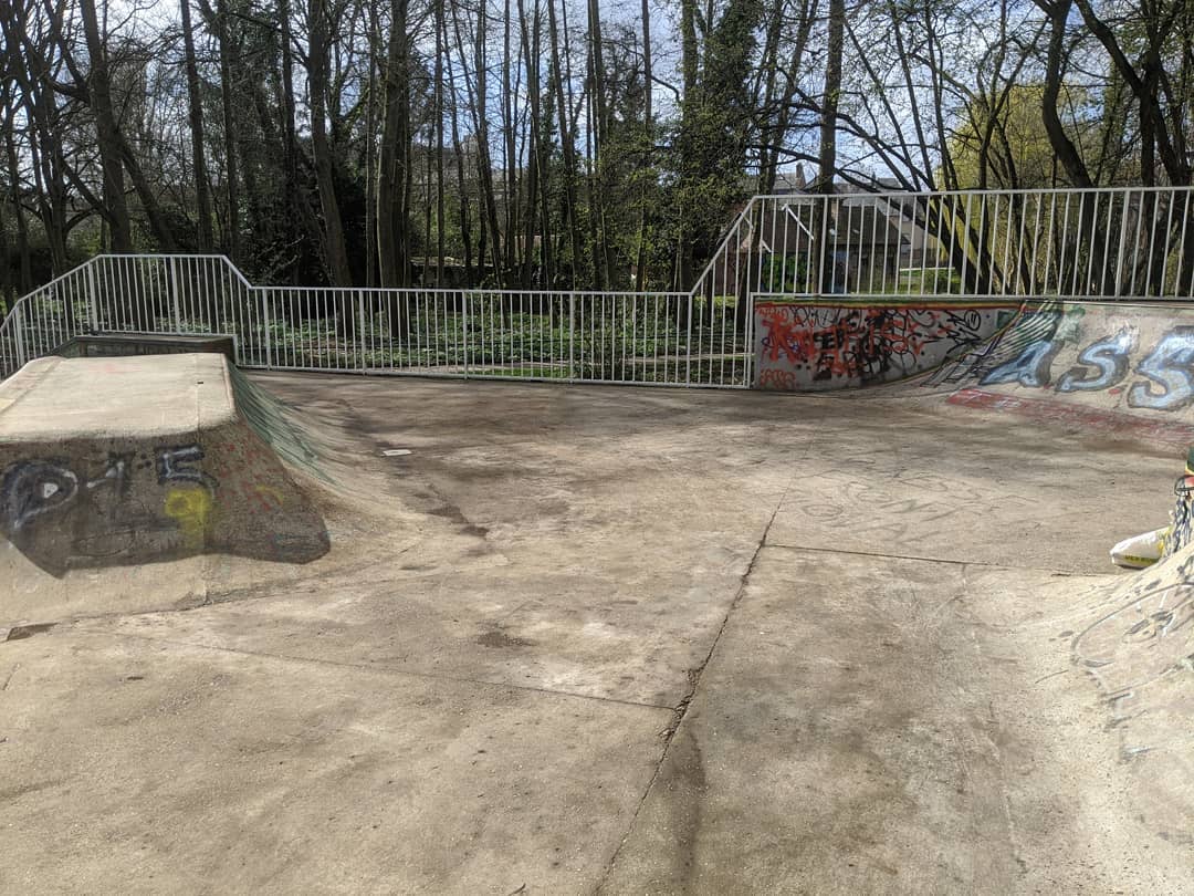Parc Saint Pierre Amiens Skate Spot