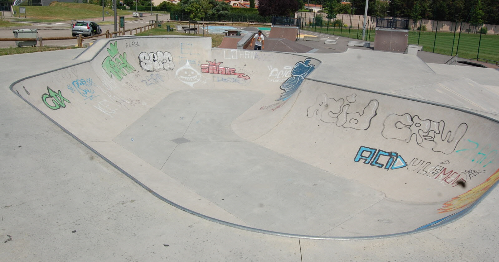 L' Équinoxe Saint Genis Laval Skate Spot