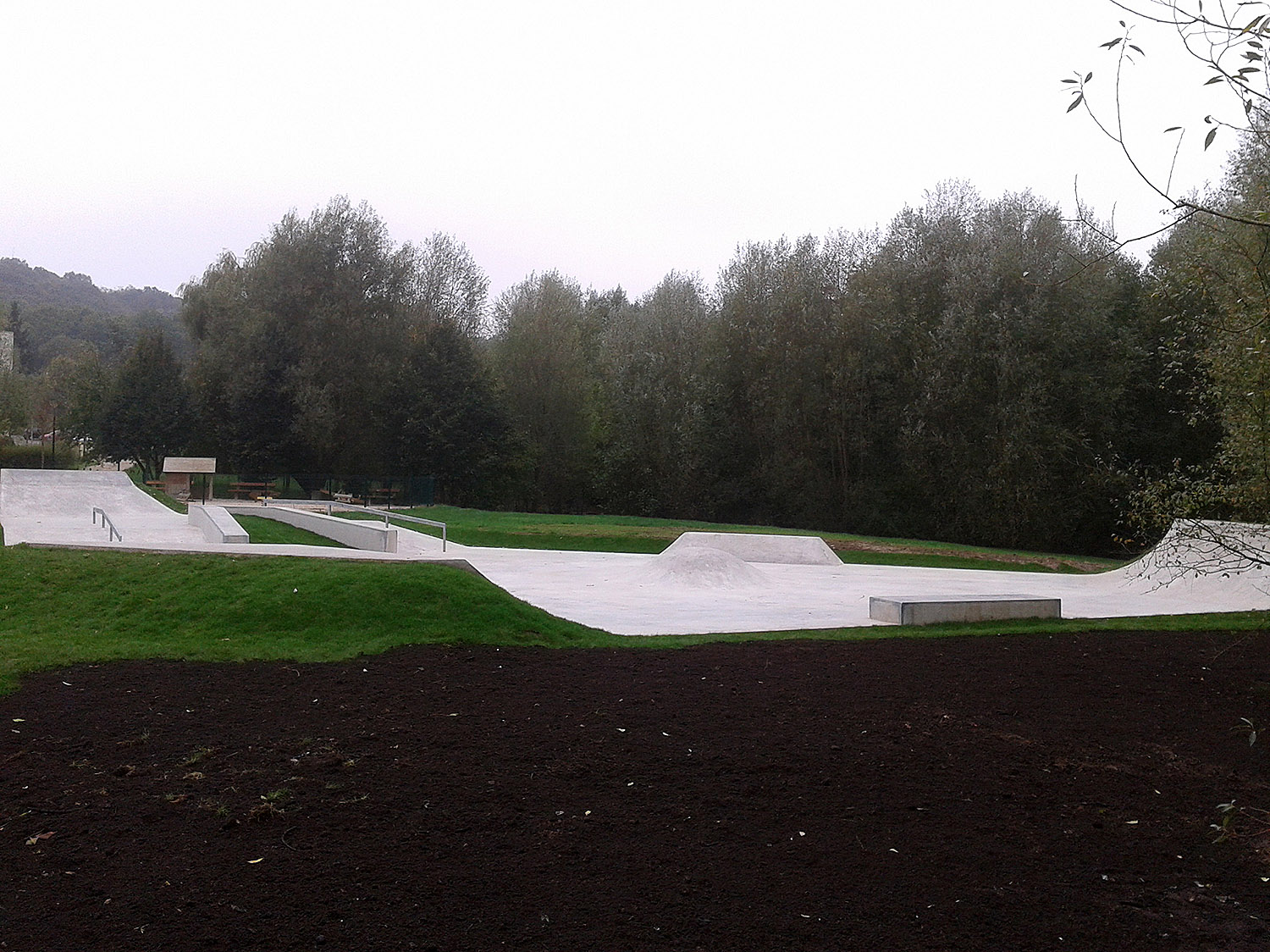 Closeaux Saint Chéron Skate Spot