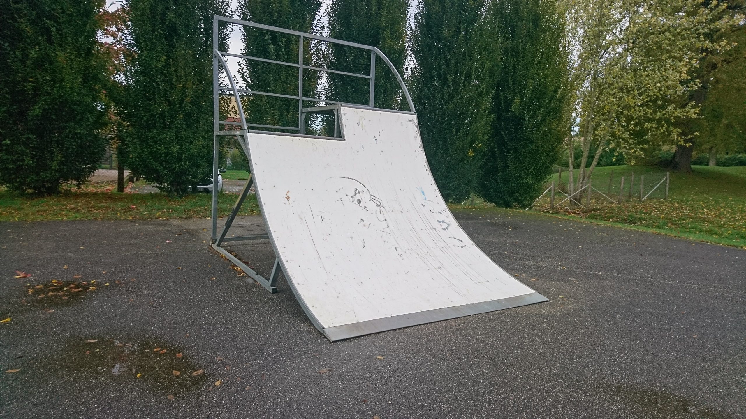 Plaine de Jeux Louhans Skate Spot