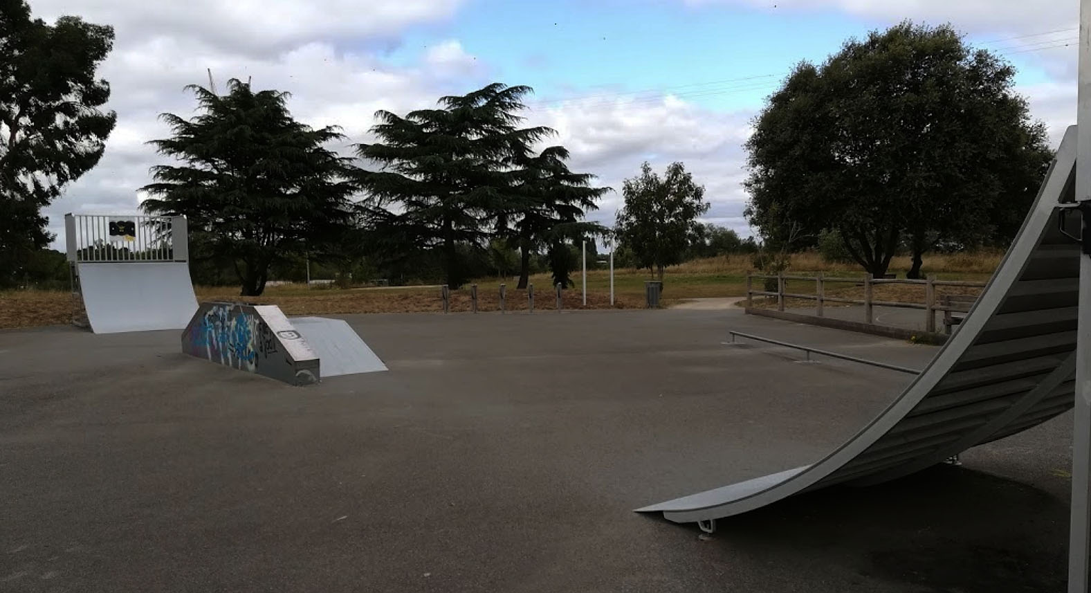 Bikini Le Pellerin Skate Spot
