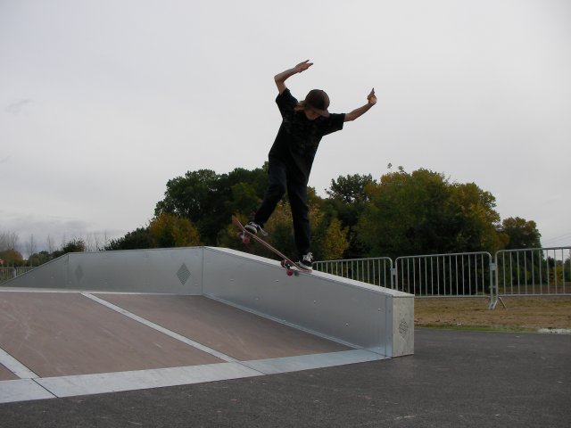 Plaine des Sports Saleux Skate Spot