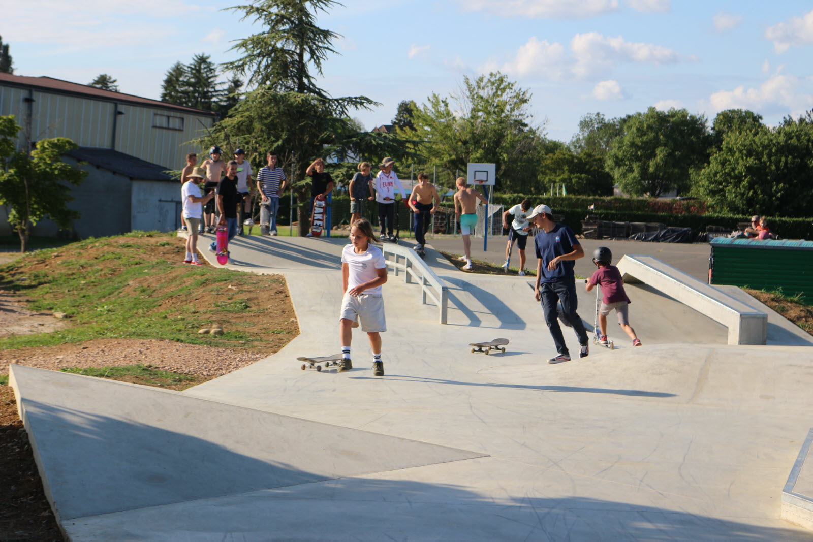 Stade Perret Tournus Skate Spot