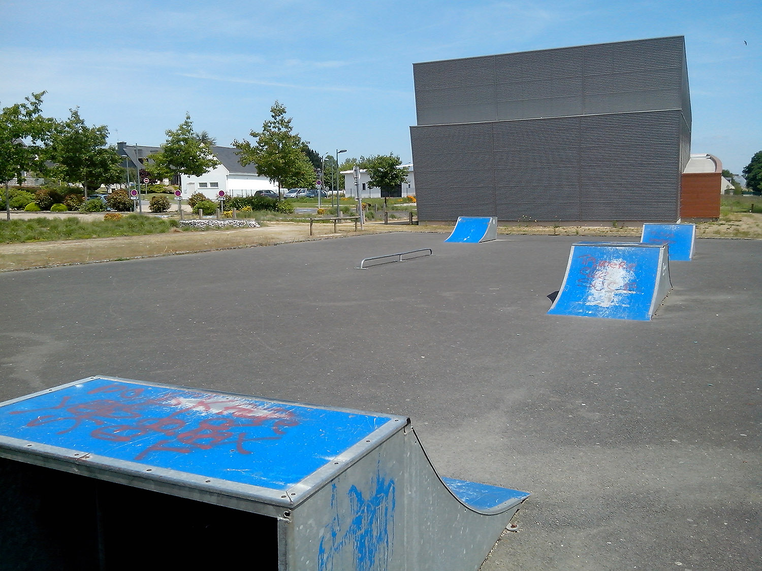 Cinéma Guer Skate Spot