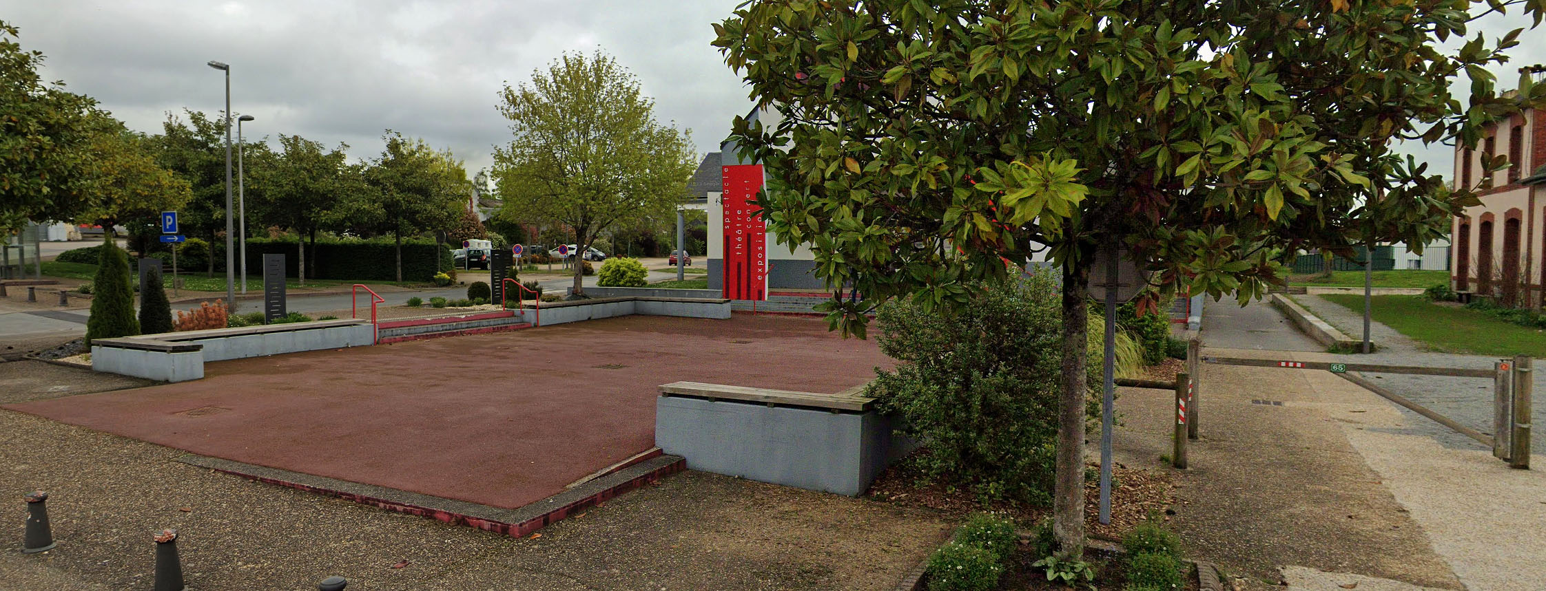La Gare Guer Skate Spot