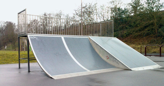 Antony Pajeaud Verrières le Buisson Skate Spot