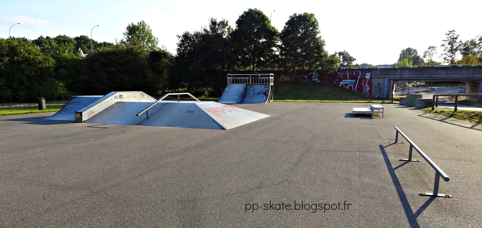 Dourdan Dourdan Skate Spot