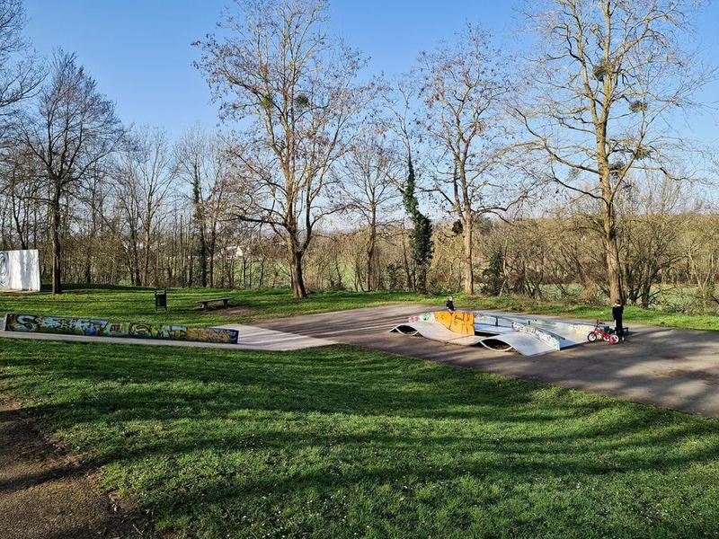 Parc des Templiers Épinay sur Orge Skate Spot