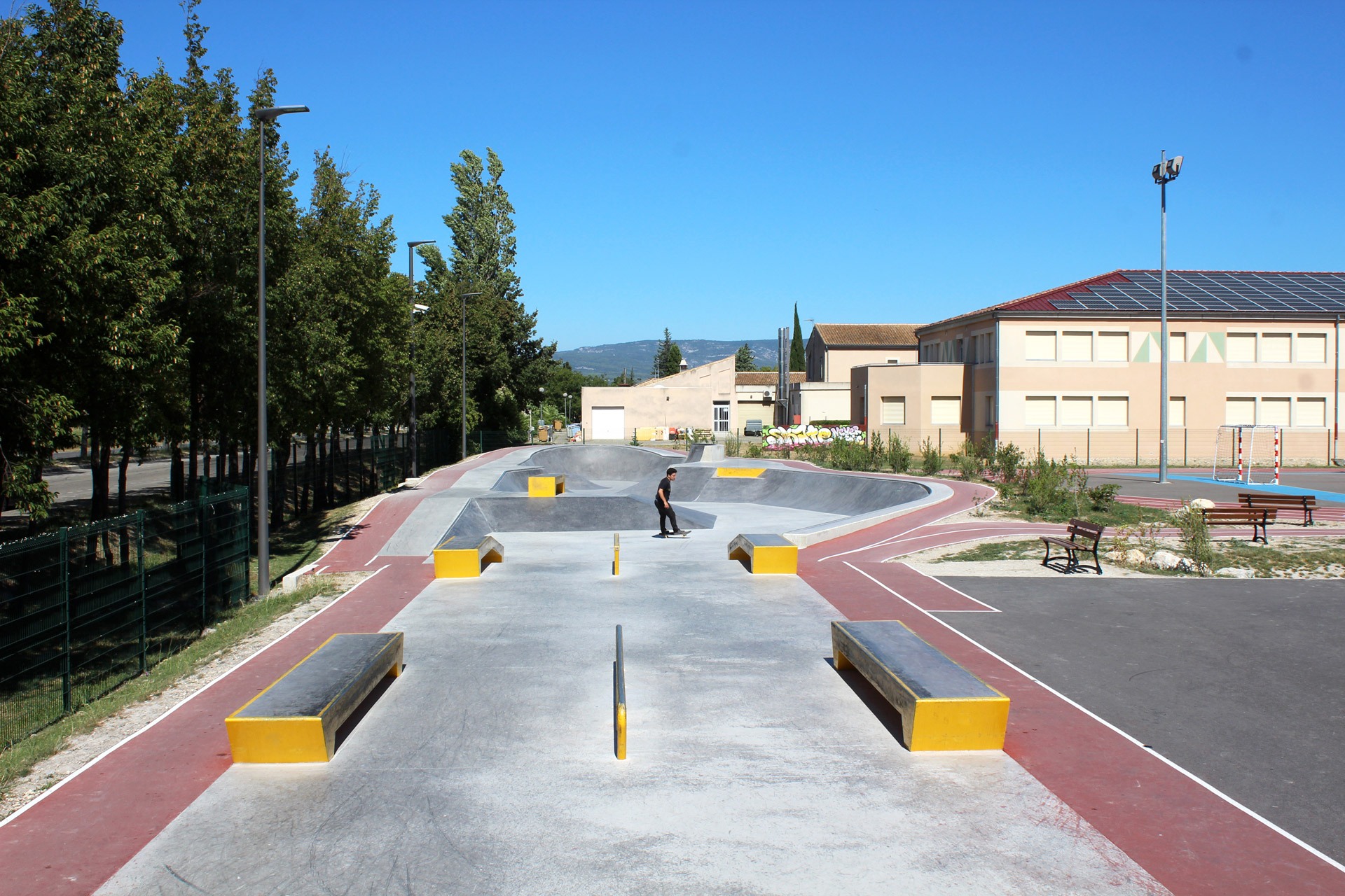 Stade Le Thor Skate Spot