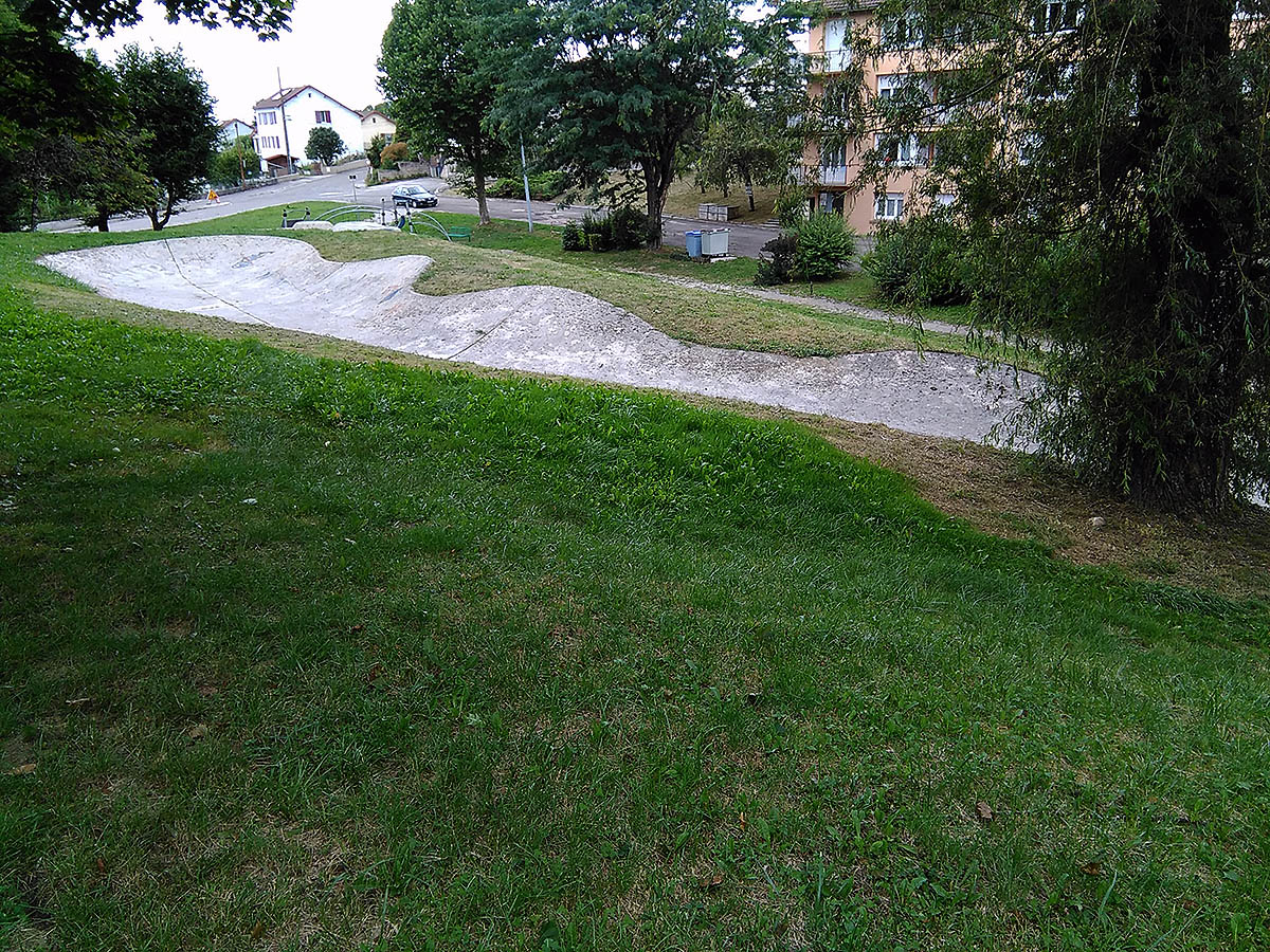 Promenade de l' Ain Champagnole Skate Spot