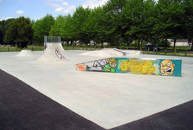 Île de Caqueret Decize Skate Spot