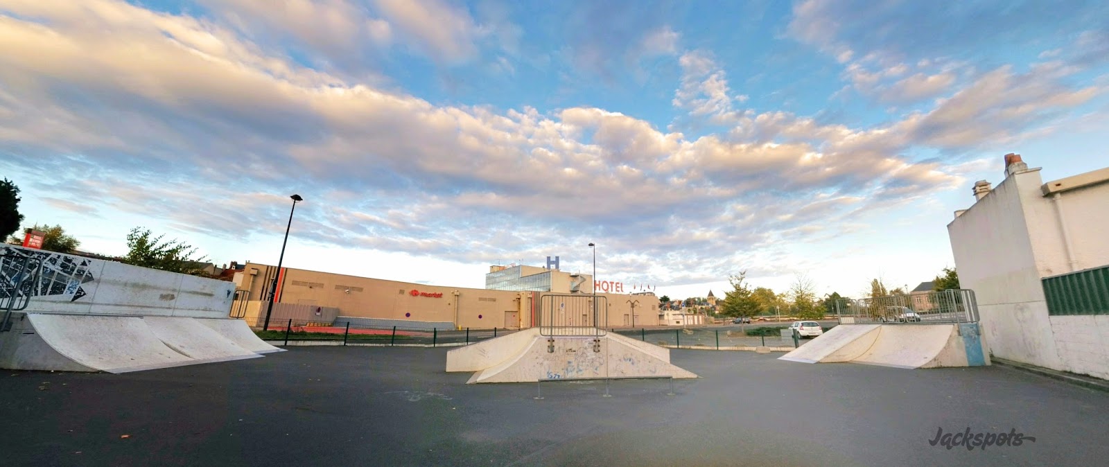 Pont Molière Vierzon Skate Spot