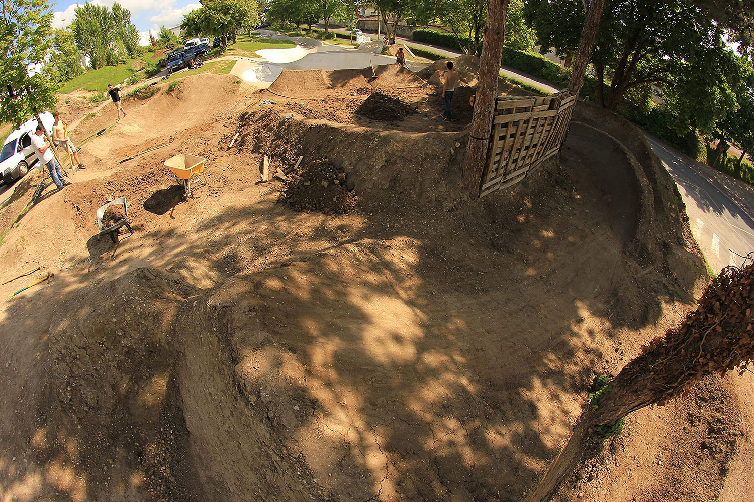 Dirt Bowl Saintes Skate Spot