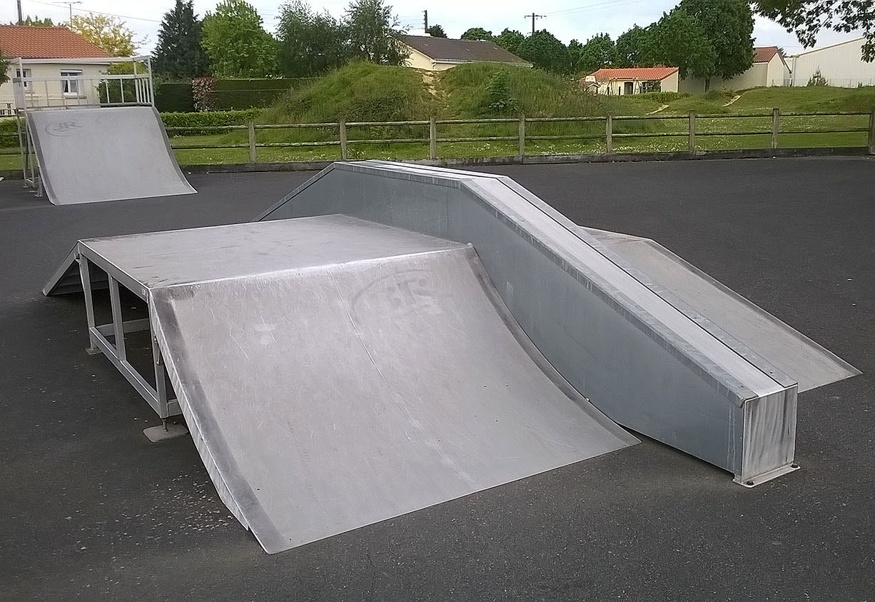 Le Longeron Sèvremoine Skate Spot