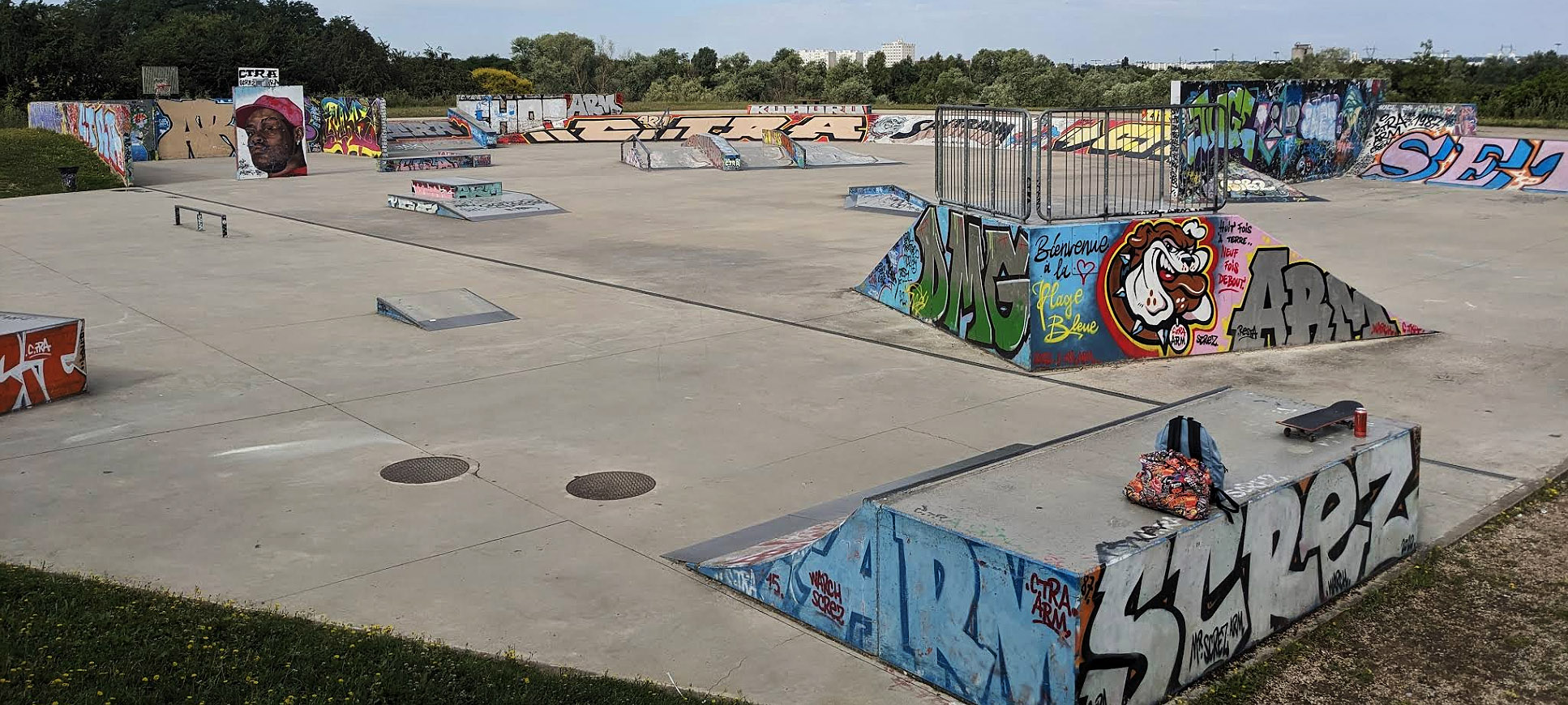 Blue Beach Valenton Skate Spot