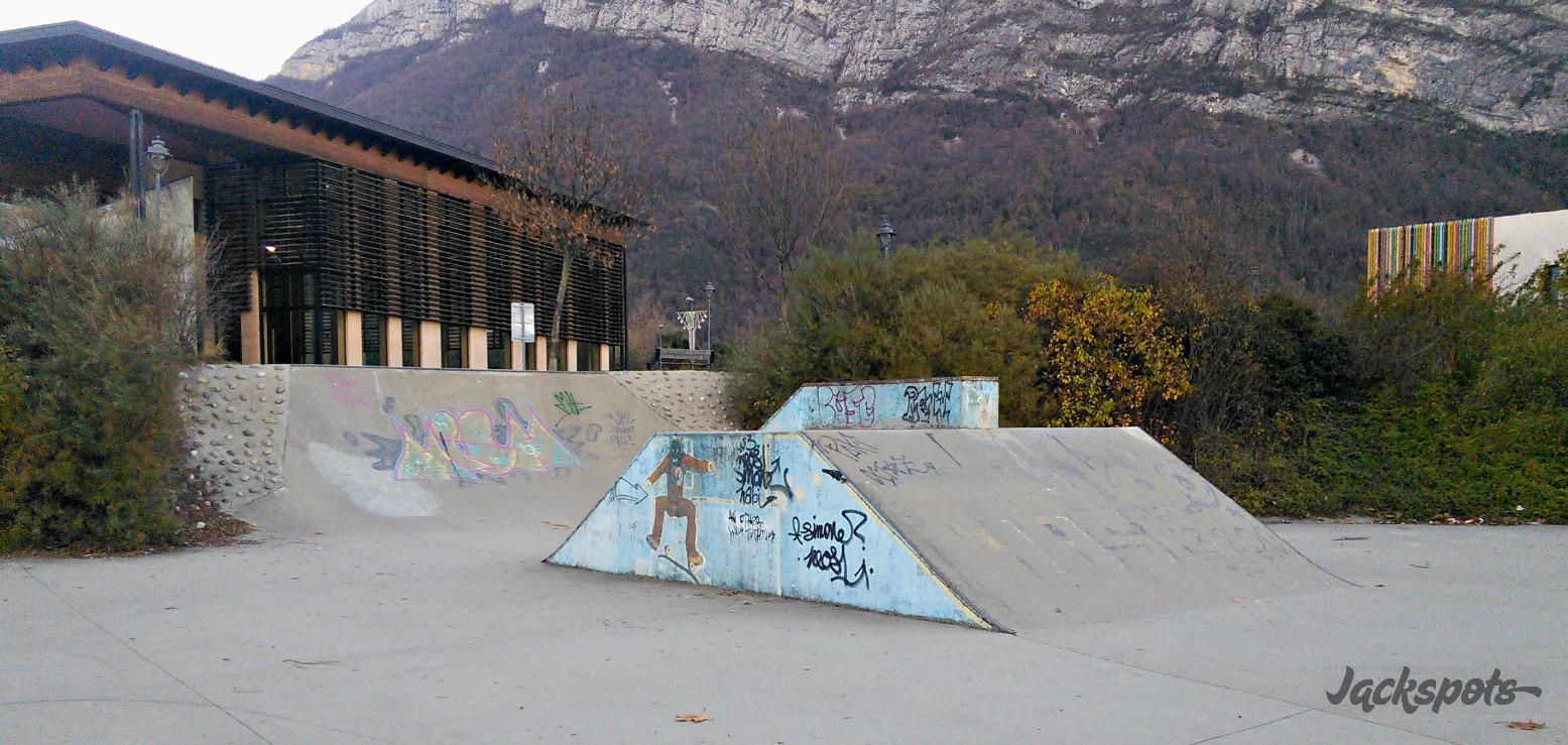MJC Saint Égrève Skate Spot
