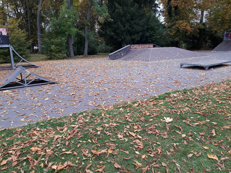 Le Quai Château Thierry Skate Spot
