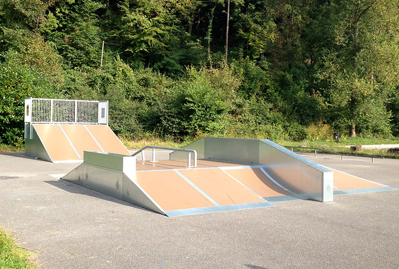 Ancienne Gare Pierrefonds Skate Spot