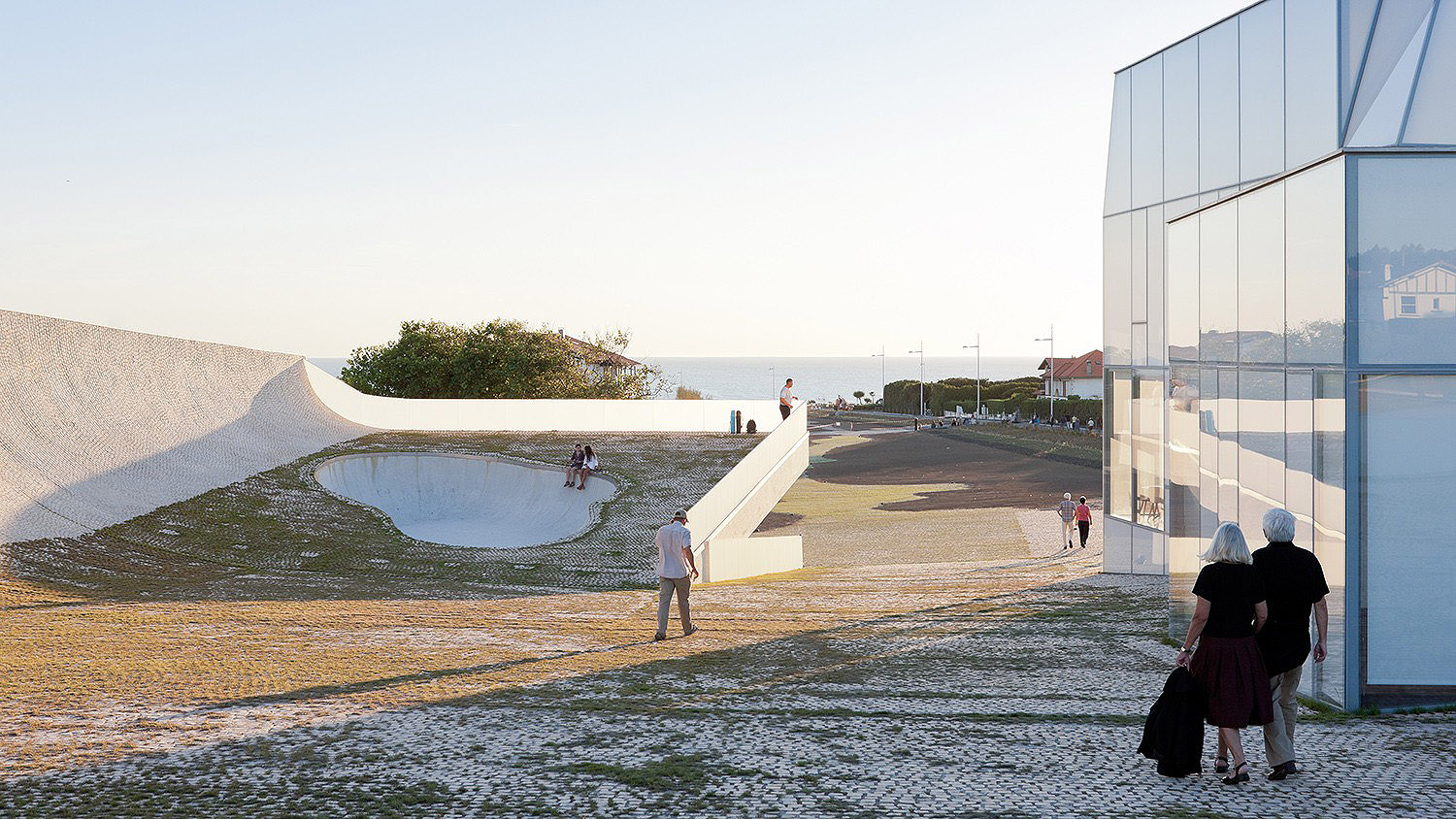 Cité de l' Océan Biarritz Skate Spot