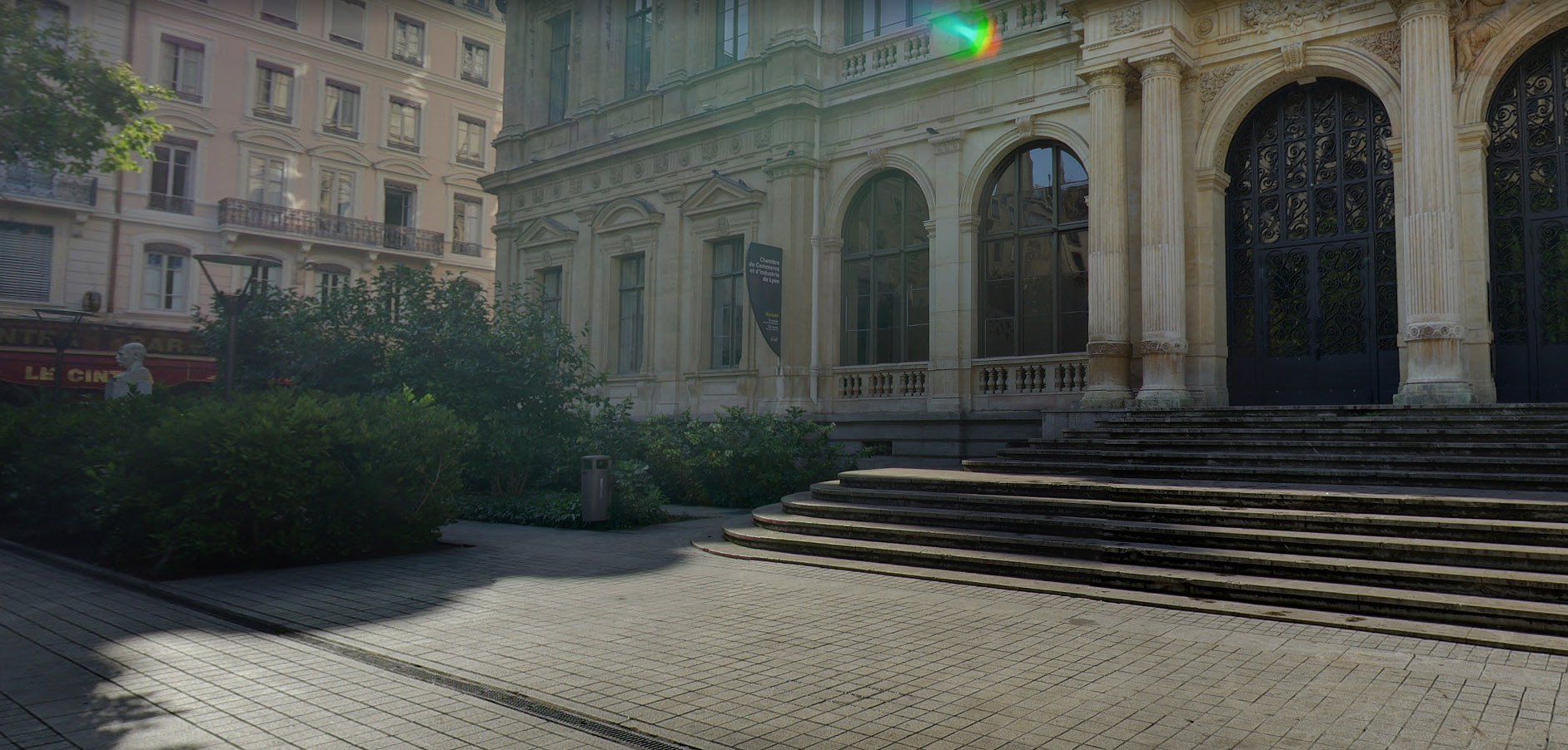Place de la Bourse Lyon Skate Spot